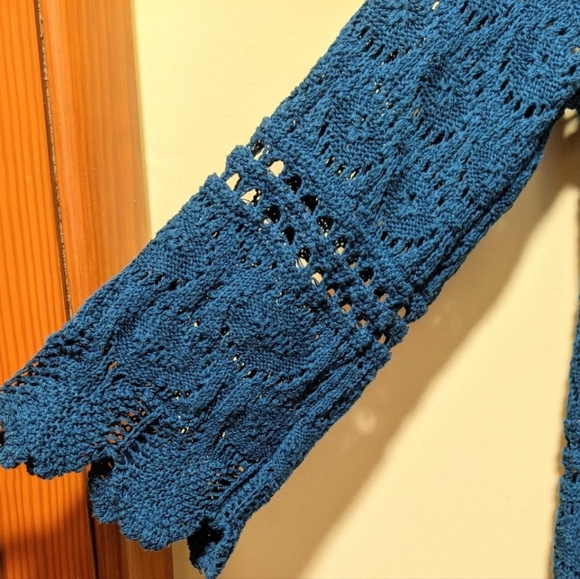 Lucky Brand blue crochet knit 3/4 length sleeve boho top - size small - Picture 4 of 4